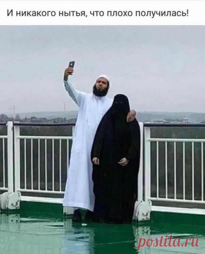 Юная девушка провела ночь с пятидесятилетним мужчиной. Наутро делится впечатлениями...