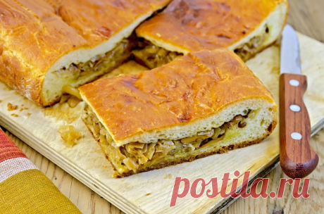 Заливной пирог с капустой и грибами По-домашнему вкусно! Как же уютно и тепло становится в доме от запаха свежей выпечки. Капустный пирог любят, наверно, все! Пирог с капустой и грибами