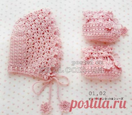 вязаный чепчик и пинетки