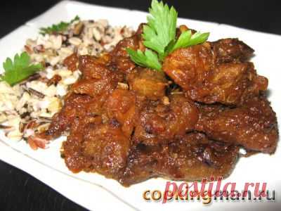 Свинина тушеная с яблоками