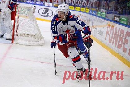 Канадский хоккеист ЦСКА сравнил менталитет соотечественников и россиян. Канадский защитник московского хоккейного клуба ЦСКА Колби Уильямс сравнил менталитет соотечественников и россиян. Спортсмен подчеркнул, что некоторые отличия существуют. «Главное различие, что я заметил, — русские люди всегда готовы помочь, если их попросить. Но если не попросить, то тебя не будут трогать», — заявил