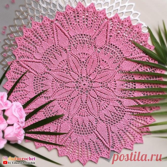Нежная ажурная салфетка крючком