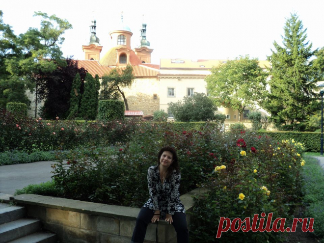 Прогулки по Праге на общественном транспорте и пешком без проф.экскурсий, но с рассказами, показами, фотосессией и ответами на все вопросы - 20 евро/час с чел. либо 100 евро/день за компанию от 2 человек: встреча и проводы к Вам в отель, квитанция об оплате перед выездом на прогулку.