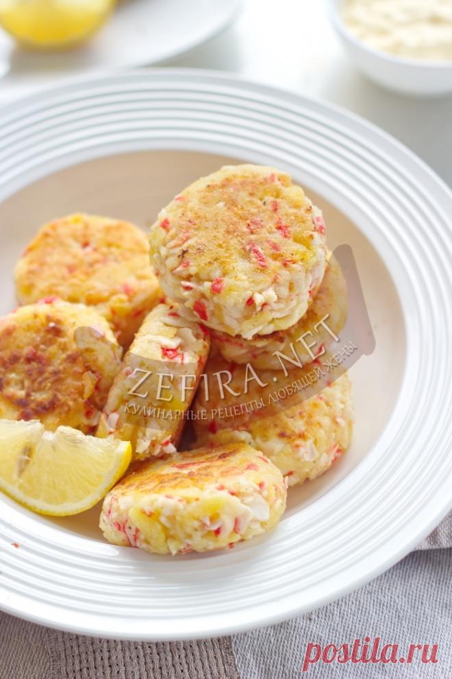 Простые картофельные котлеты с крабовыми палочками и сыром — Кулинарные рецепты любящей жены