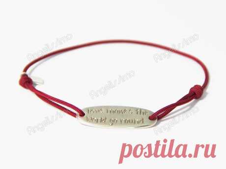 Браслет веревочный &quot;Love makes the world go round&quot; от Amorem