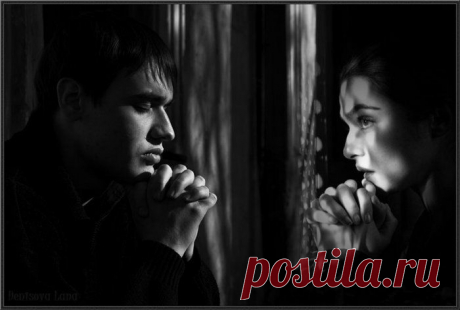 Есть сигарета? Вот...
Буду ли кофе? Да.....
Сколько знакомы? Год...
Грустно порой? Иногда...
Одна я сейчас? Нет....
А если быть честной? Да.....
По тебе скучаю? Бред....
А если быть честной? Всегда.....
А ты мне друг? Пока...
А время лечит? Не всех
А что в душе? Тоска....
А на лице? Смех.....
Дать тебе руку! Нет.....
Что впереди? Года....
Боюсь ли страдать? Бред...
Тебя люблю???? ..... Нет...
...Да...


Надежда Птушкина