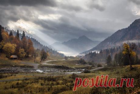 Anatoly Veremeev  -  ‎Фотопутешествия
Абхазия. Октябрь 2016.  Окрестности оз. Рица.  
|  facebook.com