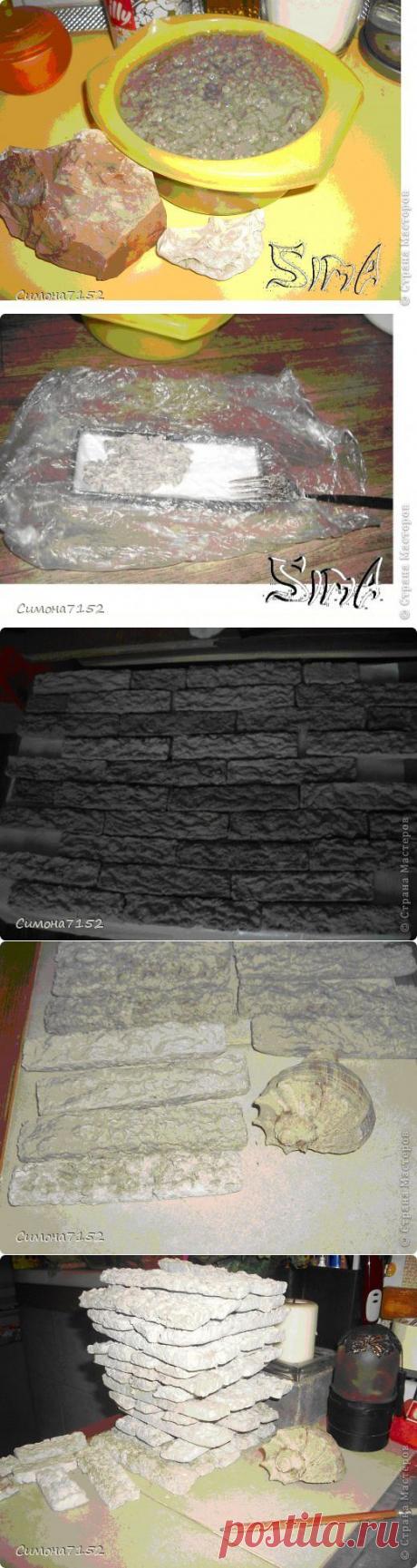 Процесс декорирования стены камнем из бумаги.