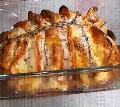 Как часто вы готовите блюда из куриной грудки? Я частенько) Грудка в таком варианте получается сочной Подходит и для тех,кто на пп. Так что друзья сохраняйте рецепт