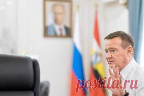 Граничащие с Украиной российские села подверглись минометному обстрелу. Два граничащих с Украиной российских села в Курской области — Алексеевка и Елизаветовка — подверглись минометному обстрелу со стороны позиций Вооруженных сил Украины. Об этом сообщил губернатор региона Роман Старовойт. В Елизаветовке пострадали шесть частных домовладений и животноводческий комплекс.