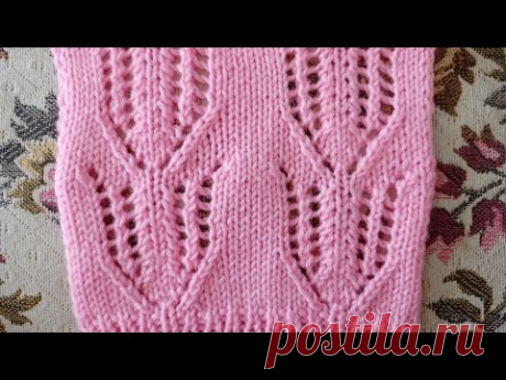 Просто очень красивый ажурный узор спицами поворотными и круговыми рядами.