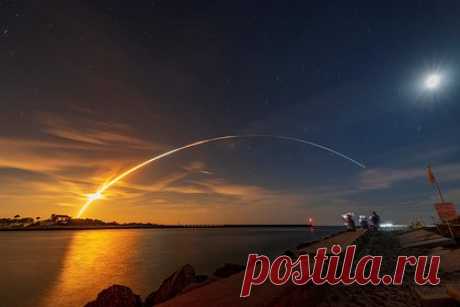 НАСА изменило место приводнения лунного корабля Orion. НАСА изменило место приводнения космического корабля Orion миссии Artemis 1 в Тихом океане, который теперь 11 декабря спустится на Землю вблизи острова Гуадалупе мексиканского штата Нижняя Калифорния, а не у побережья американского города Сан-Диего. Об этом сообщает SpaceNews.