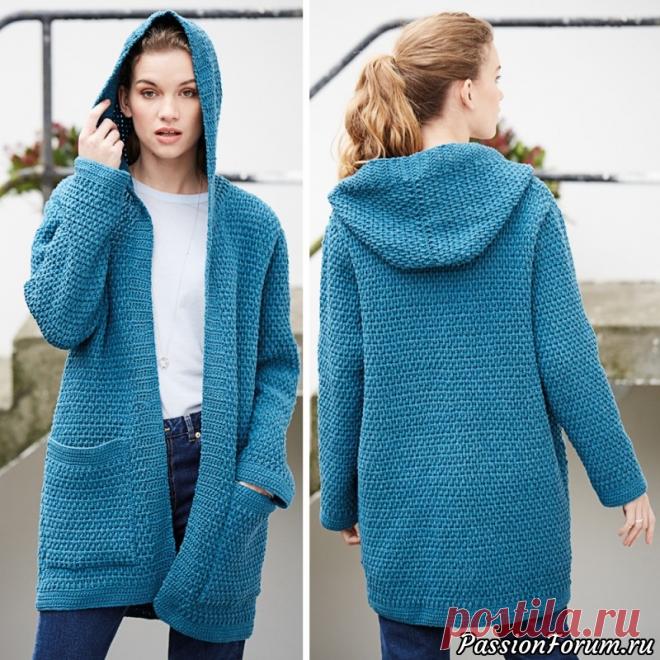 Кардиган с капюшоном - запись пользователя Рина_Модератор (Ирина) в сообществе Вязание крючком в категории Женская одежда крючком. Схемы и описание Длинный, как будто сотканный кардиган производит необыкновенное впечатление! Кроме того, он крайне удобен благодаря свободному фасону, капюшону и большим карманам.    Журнал «Burda.