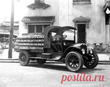 Coca-Cola truck 1920’s
