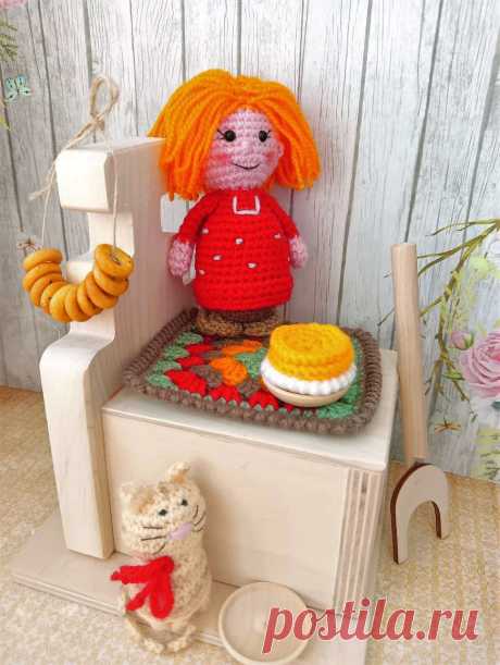 PDF Кузя крючком. FREE crochet pattern; Аmigurumi doll patterns. Амигуруми схемы и описания на русском. Вязаные игрушки и поделки своими руками #amimore - домовой, маленький домовёнок Кузя из детского мультфильма.