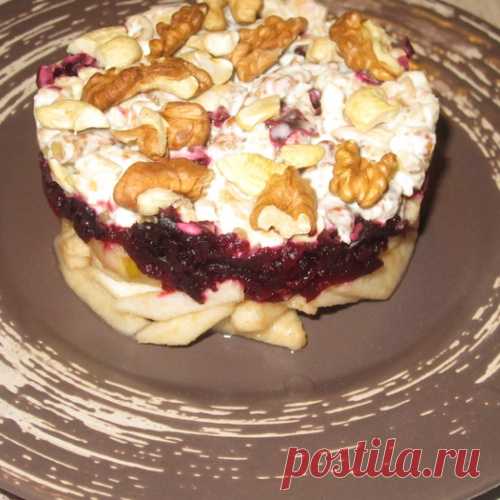 Свекольный салат с орешками