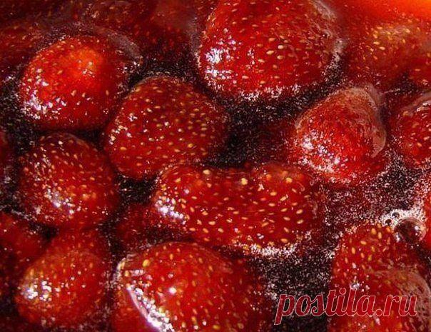 Лучшие кулинарные рецепты: Как варить клубничное варенье