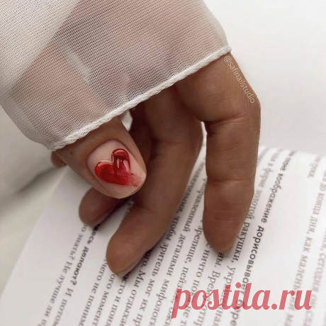 Маникюр на короткие ногти 2021-2022 года, фото, идеи, дизайн, тенденции Модный маникюр на короткие ногти 2021-2022 года: фото, идеи, новинки, тренды. Красивый дизайн маникюра на короткие ногти, нежный маникюр на очень короткие ногти, французский маникюр на короткие ногти.