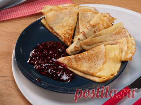 Блины на молоке с дырочками – пошаговый рецепт приготовления с фото Чтобы наверняка получить аппетитные и красивые блины с дырочками, нужно добавить в тесто соду. Главное не переборщить, чтобы у блинов не было странного привкуса.