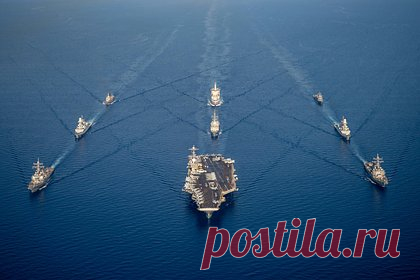 ВМС США отреагировали на сигнал бедствия с судна в Аденском заливе. Военно-морские силы США отреагировали на сигнал бедствия с захваченного в Аденском заливе судна, оно в безопасности. Как уточнили источники, судно подверглось нападению у берегов Йемена. Эсминец USS Mason убедился в том, что танкер-химовоз не захвачен и в безопасности.