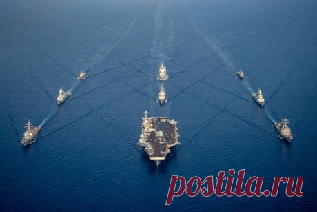 ВМС США отреагировали на сигнал бедствия с судна в Аденском заливе. Военно-морские силы США отреагировали на сигнал бедствия с захваченного в Аденском заливе судна, оно в безопасности. Как уточнили источники, судно подверглось нападению у берегов Йемена. Эсминец USS Mason убедился в том, что танкер-химовоз не захвачен и в безопасности.