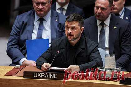 В «кокетстве» Зеленского увидели признаки военной хитрости