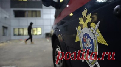 В Челябинской области разыскивают зарезавших таксистку. В СК по Челябинской области заявили, что в городе Коркино была обнаружена мёртвая женщина с ножевыми ранениями, занимающаяся частным извозом. Читать далее