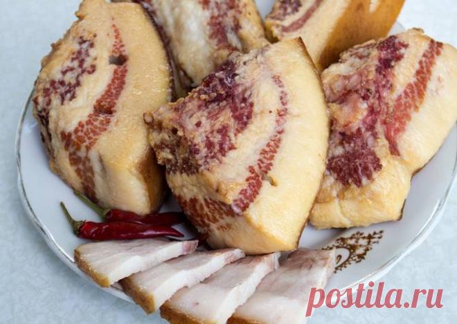 (4) Щековина, грудинка варено-копченая. Очень быстрый рецепт - пошаговый рецепт с фото. Автор рецепта Антонина . - Cookpad Запеченная Грудинка в духовке – это то, что непременно стоит попробовать! Этот рецепт является классическим вариантом приготовления грудинки в духовке, но его можно смело использовать и как вариацию для более быстрого приготовления. К тому же, вы можете варьировать количество специй как вам нравится. Итак, на 6 порций: Ингредиенты для запекания грудинки: Грудинка – 1 кг (с…