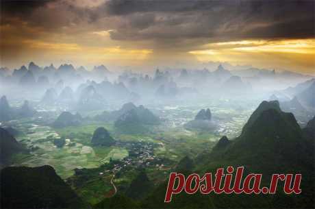 Полет на воздушном шаре над Яншо, Китай