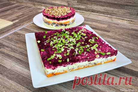 2 салата со свеклой: замена традиционной "под шубой" Два этих салата со свеклой могут смело заменить традиционную «шубу» на праздничном столе.Рецепт салата «Грибы под шубой»:Грибы маринованные &mdash; 250 г.Картофель &mdash; 2 шт.Морковь &mdash; 2 шт.Свекла &mdash; 2 шт.Яйцо &mdash; 4 шт.Луковица красная &mdash; 1 шт.Майонез &mdash; по...