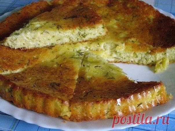 Вкуснейший сырный пирог Ингредиенты: -Сыр твердый - 200 г -Творог - 300 г -Крупа манная - 3 ст.л. -Яйцо - 3 шт. -Чеснок - 1-2 зубчика (по желанию) -Укроп - маленький пучок -Кефир - 100 мл -Соль, перец - по вкусу Приготовление: 1. Манку залить кефиром. Оставить на 20-30 минут для набухания манки. 2. Сыр натереть на крупной терке и смешать с творогом, добавить яйцо и нарезанный мелко укроп. 3. Потом ...