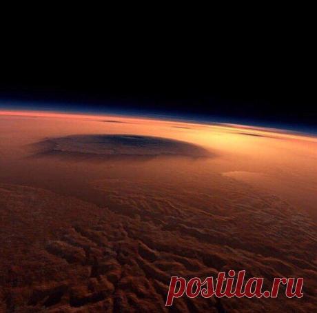 Поверхность Марса. / Физика невозможного!