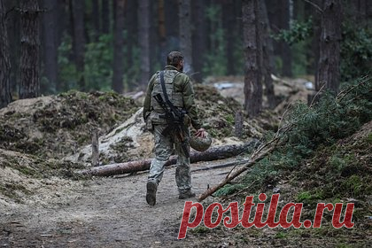 Стало известно об установке 500 тысяч мин на границе с Россией и Белоруссией. Бывший глава пресс-службы Генштаба Вооруженных сил Украины (ВСУ) Владислав Селезнев сообщил об установке 500 тысяч мин на границе с Россией и Белоруссией. Как стало известно, упомянутое число снарядов уже закопано в землю на территории Волынской, Ровненской, Житомирской и Киевской областей.