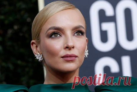 Названы женщины с идеальными пропорциями лица. Пластический хирург Джулиан Де Сильва составил список самых красивых женщин мира с точки зрения науки. Доктор исходил из соответствия пропорций лица знаменитостей числу золотого сечения, равное 1,618. Самой красивой женщиной была признана Джоди Комер. В рейтинг также попали Зендея, Белла Хадид и Бейонсе.