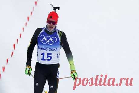 Немецкий биатлонист-чемпион объяснил опасность допуска россиян к турнирам. Чемпион Европы по биатлону немец Йоханнес Кюн объяснил, что допуск россиян к международным турнирам может быть опасен из-за наличия оружия и патронов у спортсменов. «Не знаю, что будет, если встретятся россияне и украинцы на трассе. Все они — классные ребята. Но кто знает, что может произойти?» — заявил Кюн.