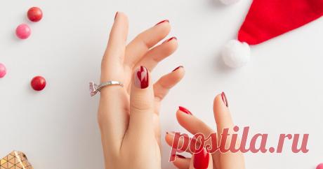 Новогодний маникюр 2024: лучшие идеи - 7Дней.ру Морозная дымка, золото, металлик и хвоя… Какие еще оттенки задобрят Изумрудного Дракона?