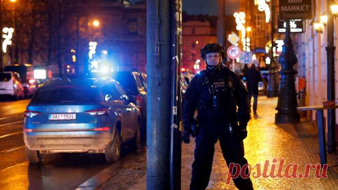 Полиция связала стрелка в Праге с трагедией в гимназии Брянска. Полиция Чехии заявила, что 24-летний стрелок в Праге мог вести записи в канале, который был вдохновлен трагедией в брянской гимназии. Об этом сообщает CTK со ссылкой на руководителя чешского МВД Вита Ракушана. По данным главы ведомства, ...