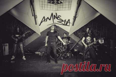 BattleShark (Казань) 

[Heavy metal/Glam Metal/Thrash Metal/AOR] 
https://vk.com/club127071746 

Необычная группа, сочетающая в себе несколько направлений: классический Heavy metal, Glam Metal, Trash Metal, AOR, в зависимости от характера и смысла песни. Также ребята любят делать кавера на любимые группы.Сплочённая команда, которая подарит незабываемую атмосферу и сможет наполнить любой концерт приливом положительных эмоций!
