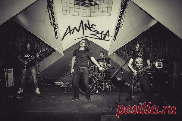 BattleShark (Казань) 

[Heavy metal/Glam Metal/Thrash Metal/AOR] 
https://vk.com/club127071746 

Необычная группа, сочетающая в себе несколько направлений: классический Heavy metal, Glam Metal, Trash Metal, AOR, в зависимости от характера и смысла песни. Также ребята любят делать кавера на любимые группы.Сплочённая команда, которая подарит незабываемую атмосферу и сможет наполнить любой концерт приливом положительных эмоций!