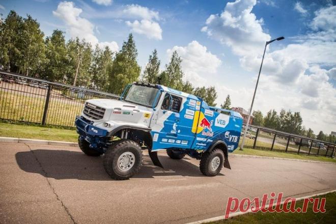 Новый гоночный КамАЗ: капотная компоновка и кабина Mercedes - автоновости - Авто Mail.Ru