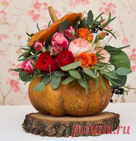 KUFER z artystycznym rękodziełem : Dynie zdobione kwiatami i sukulentami