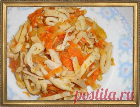 ТЕПЛЫЙ САЛАТ С КАЛЬМАРАМИ.