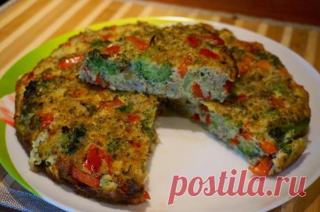 Home food: Фриттата с курицей, брокколи и сладким перцем.