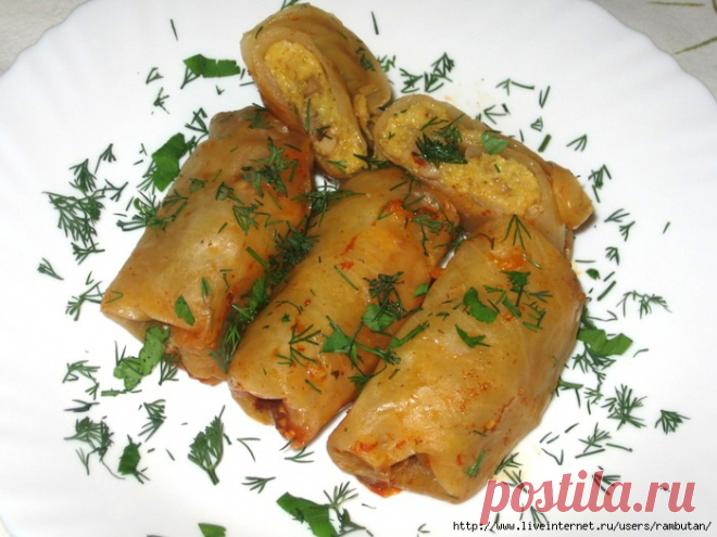 Постные голубцы с кукурузной крупой и грибами