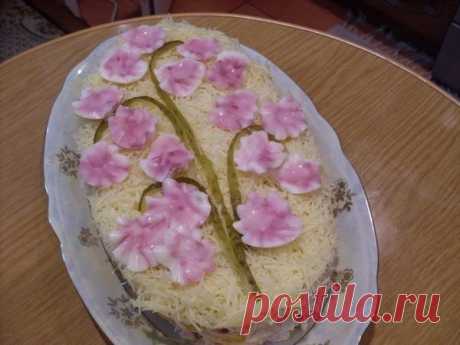 Салат "Ветка сакуры" - удивите родных этим бесподобным салатиком! Красиво и очень вкусно!