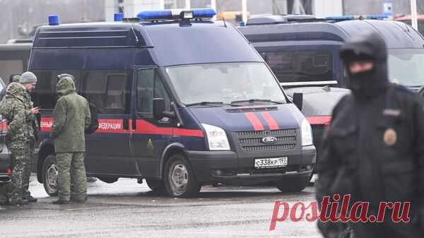 В оцеплении у "Крокус Сити Холла" появились бойцы с антидроновыми ружьями