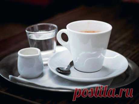 Вот почему кофе всегда нужно запивать водой. Прочтите это и вы больше не сможете поступать иначе