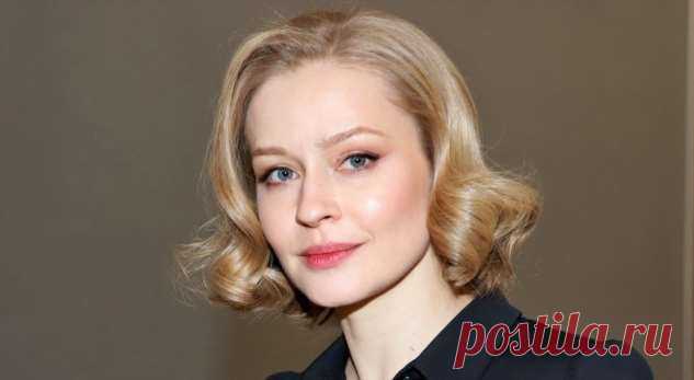 «Три грации»: Юлия Пересильд показала нежное фото с дочерьми от Алексея Учителя . Милая Я