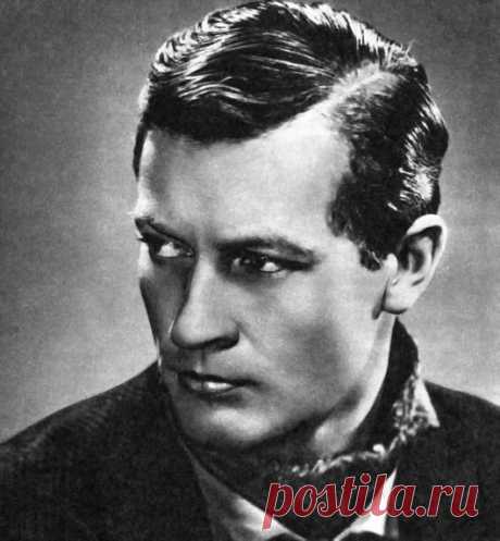 Бруно Оя, 12 февраля, 1933
 • 9 октября 2002