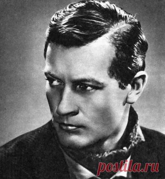 Бруно Оя, 12 февраля, 1933
 • 9 октября 2002